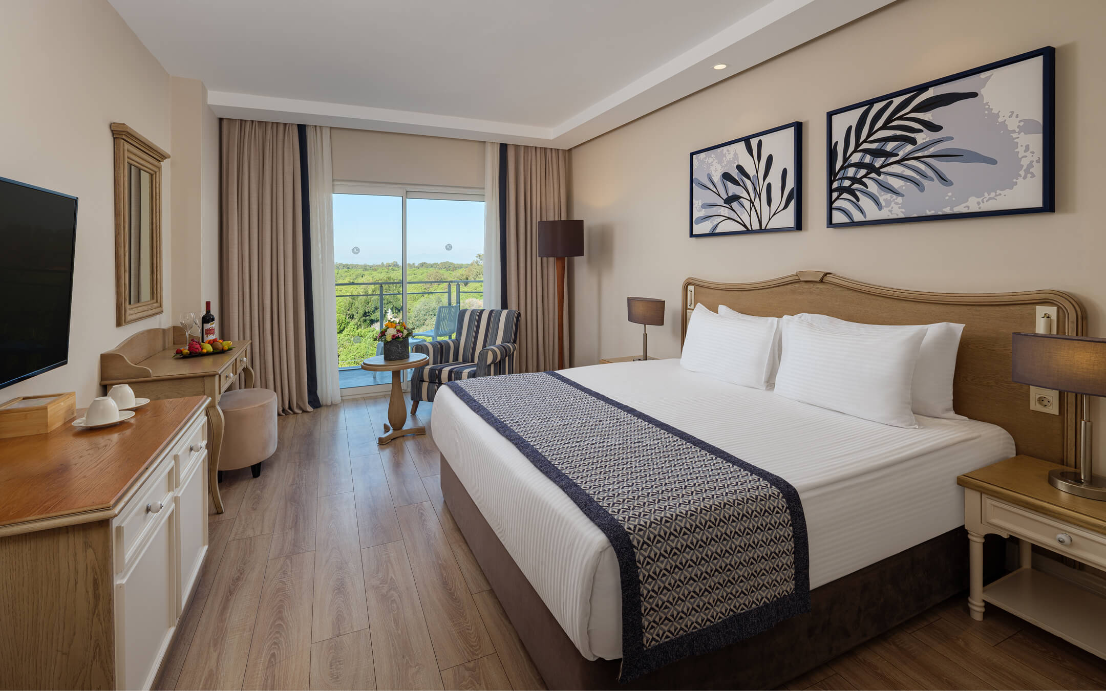 IC-hotels-santai-family-resort-konaklama-standart-kara-manzaralı-banner.jpg