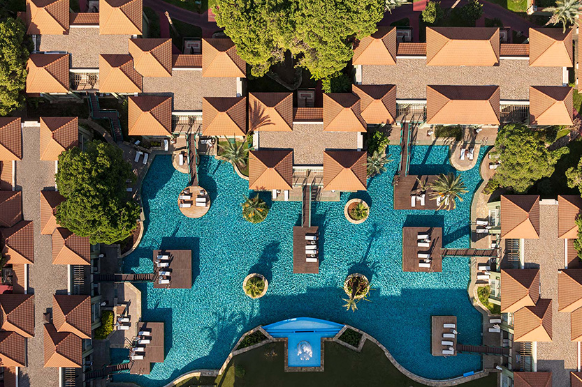 Lake Deluxe Villa