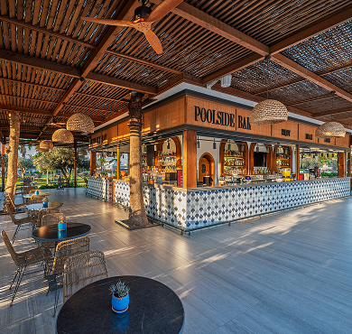 Pool Bar