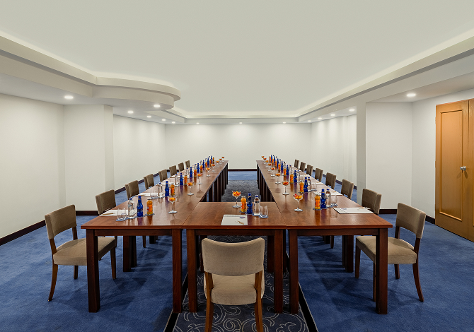 IC-hotels-santai-family-resort-toplantı-salonları-hazar-card-1.jpg