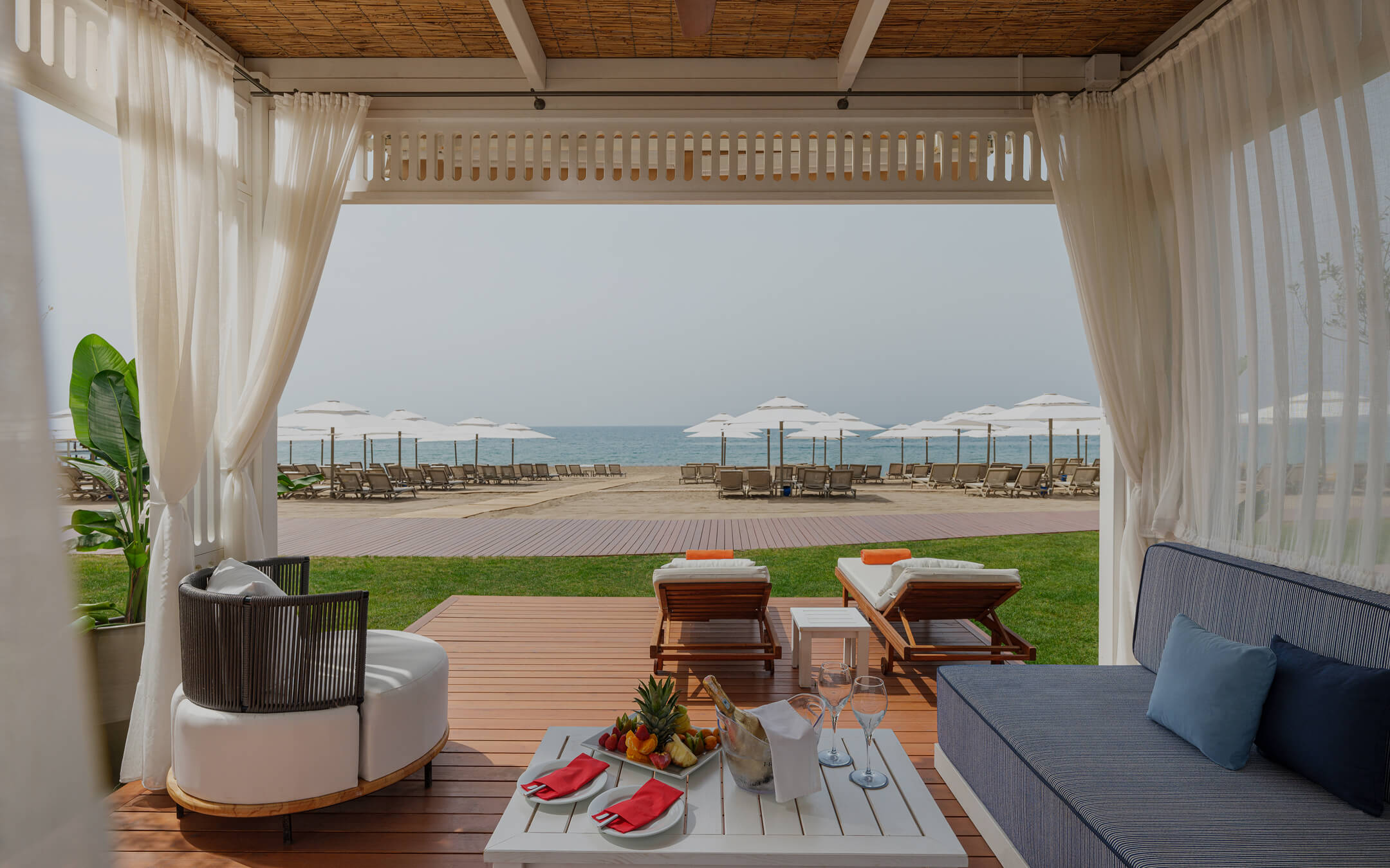 IC-hotels-santai-family-resort-plaj-ve-havuzlar-banner.jpg